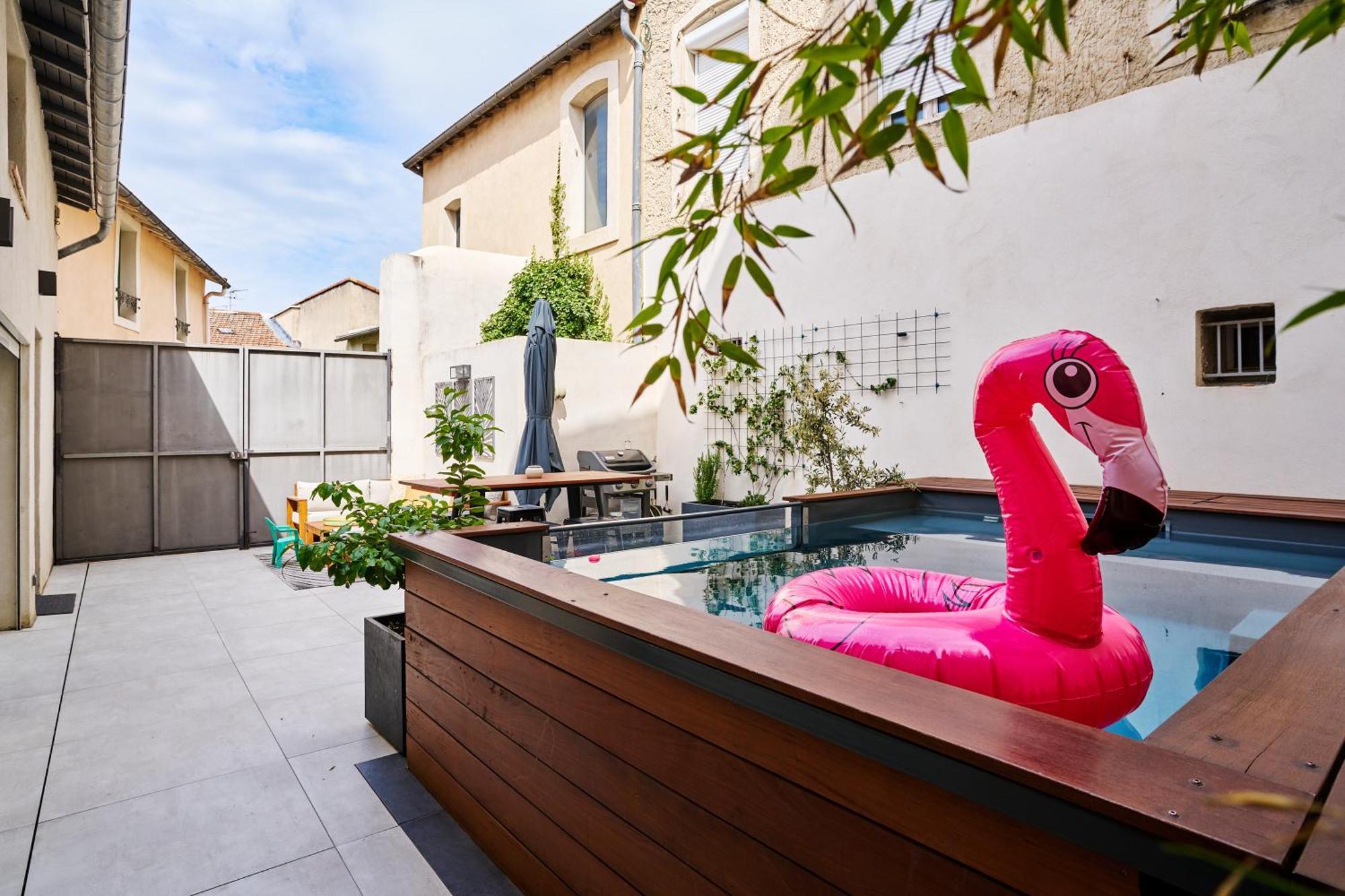 Maison De Ville Moderne Climatisee Avec Piscine Morieres-les-Avignon Bagian luar foto